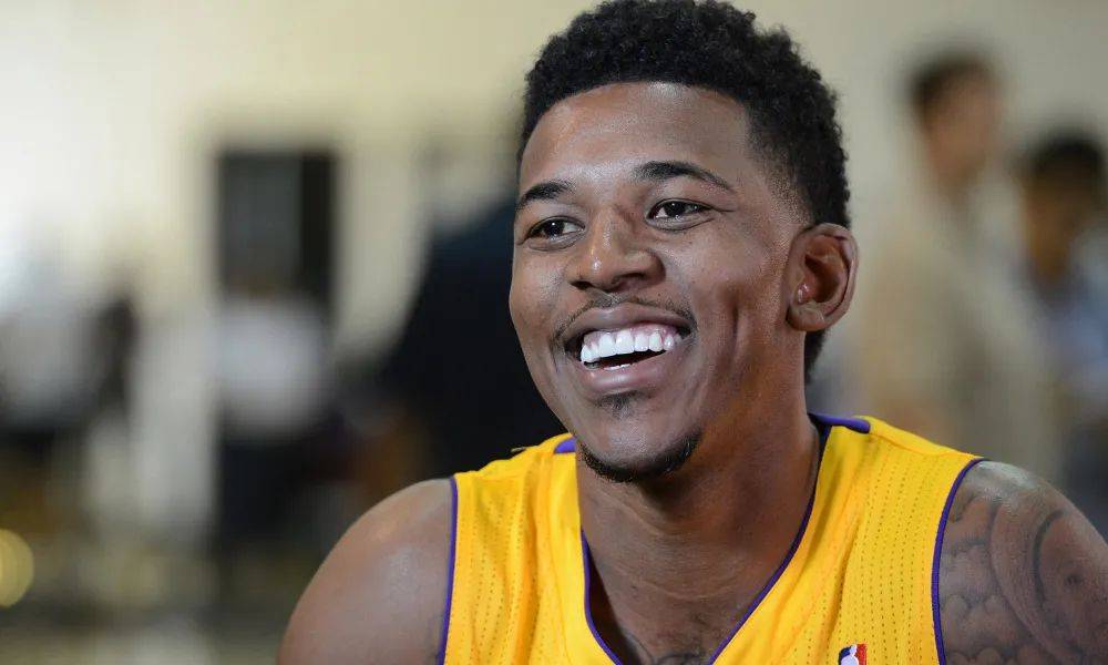 会让巴黎圣 会让巴黎圣